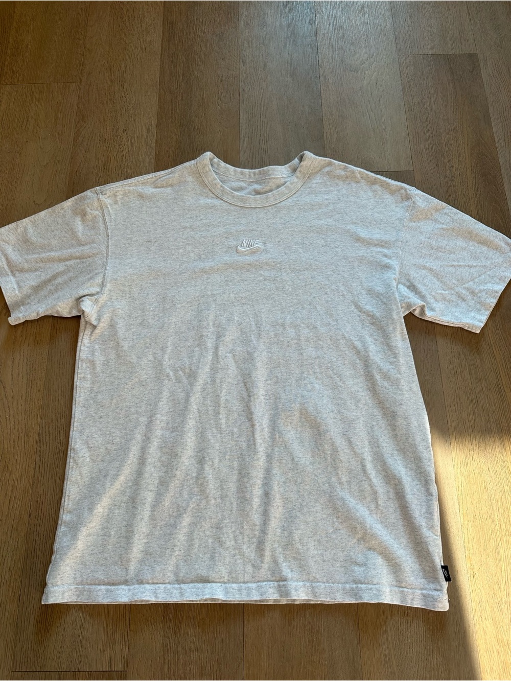 Nike Men’s Light Heather Gray Oversized Short Sleeve Tee